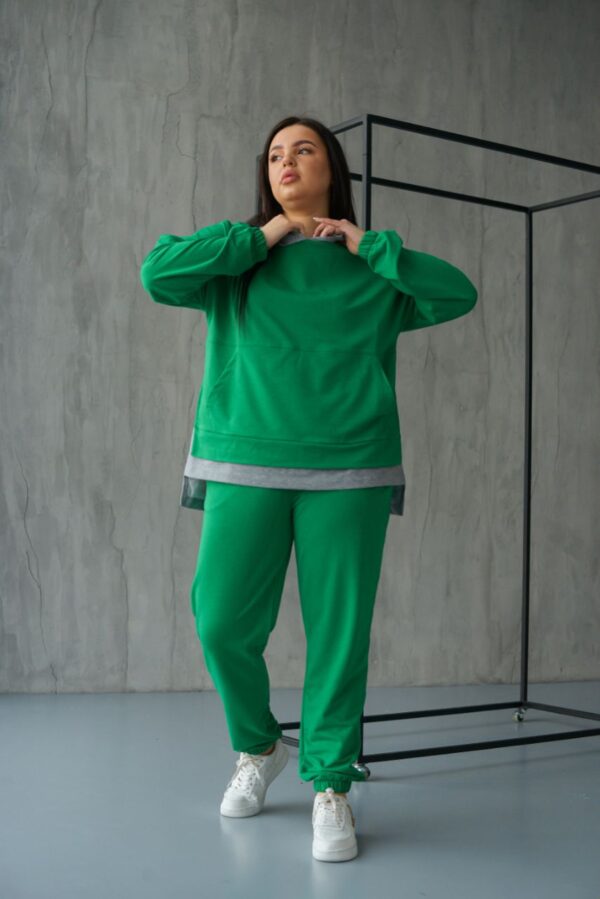 Спортивний костюм жіночий зелений